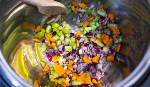 disporre le verdure nella Slow Cooker
