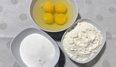 Ingredienti per Pan di Spagna Slow Cooker